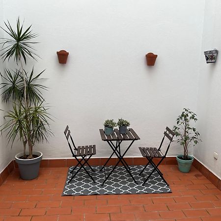 Traditional House In Triana Sevilla Exterior foto